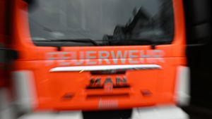 Fahrzeugbrand auf der A 8 bei Stuttgart: Kind soll Pyro im Auto gezündet haben