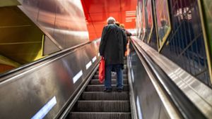 Unfall am Marienplatz in München: Mutter stürzt mit zwei Kindern Rolltreppe 15 Meter hinab